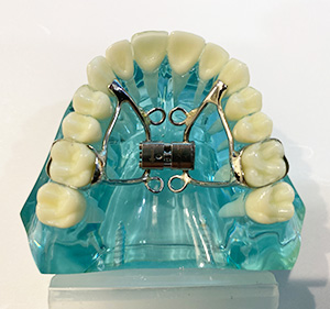 上京区新烏丸信富町・yoshiko（よしこ）歯科クリニック